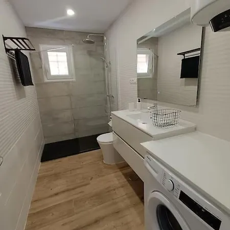 公寓 Beautiful House On The El Palo - - Allende