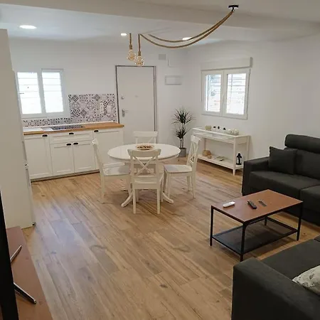 Beautiful House On The El Palo - - Allende 公寓