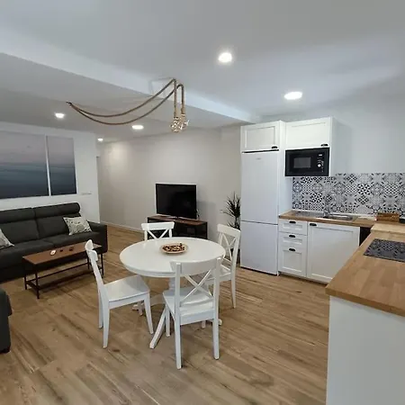 Beautiful House On The El Palo - - Allende *
